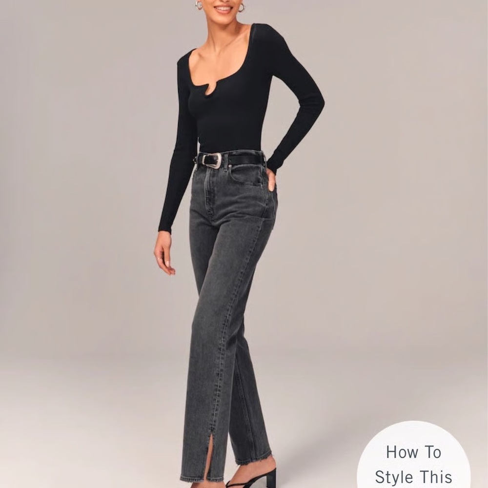 Abercrombie & Fitch 90s Straight Ultra High Rise Washed Black Split Hems 24/00R